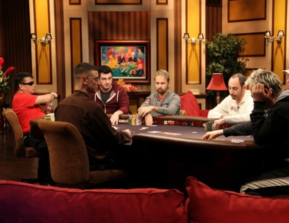 “德州扑克企业：策略与市场分析”